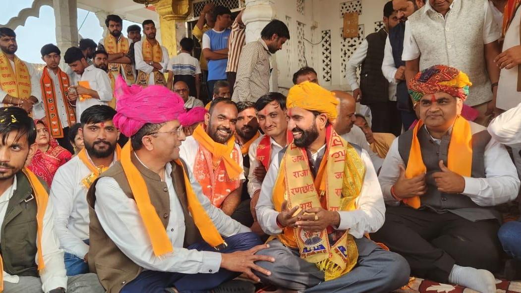 MLA Arjunlal Jinnagar Inaugurates Major Development Projects in Kapasan, Celebrated by BJP Workers on His Birthday