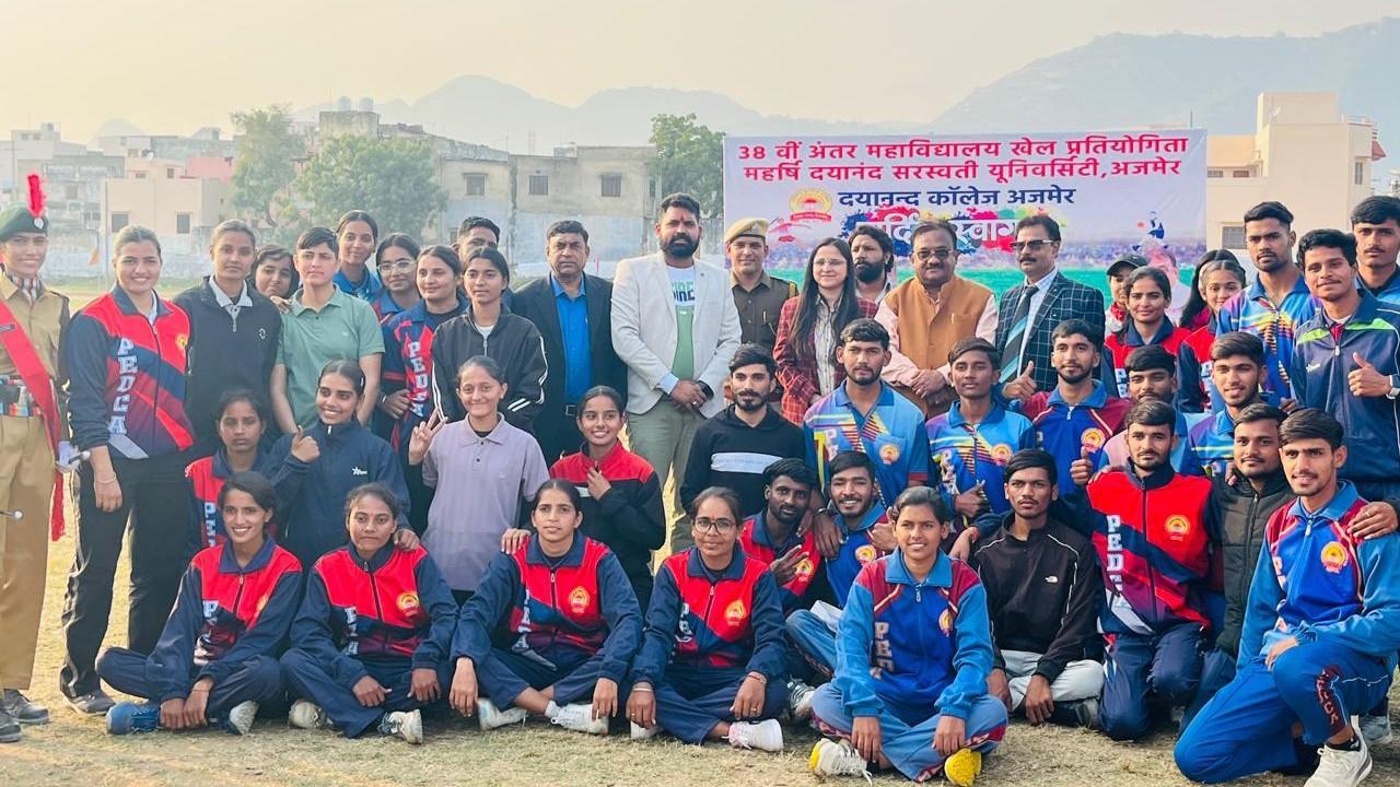 Ajmer SP Vandita Rana Inspires Youth at MDSU Inter-College Athletic Meet Closing Ceremony