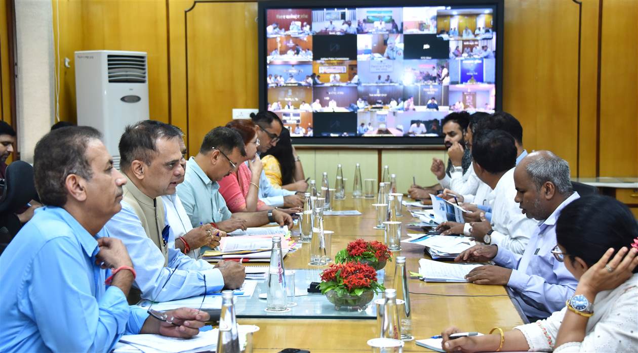 Rajasthan Road Safety Review: CS Mandates Stricter Measures