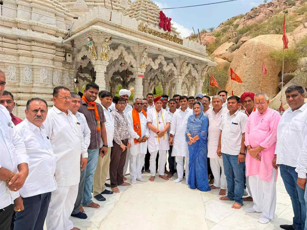 Minister Jogaram Patel Prays at Viratra Mata Temple, Announces Major Boost for Barmer Tourism