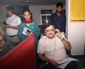 JCTSL Managing Director Narayan Singh reviewing complaints at the Rajasthan Sampark 181 call center in Jaipur.