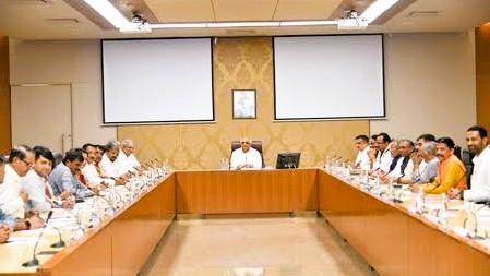 Gujarat Empowers District Collectors to Speed Up Fodder Support in Low Rainfall Areas